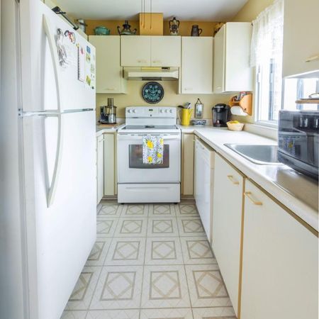 Superb 4 1/2 available NOW starting from $1225 - Photo 4