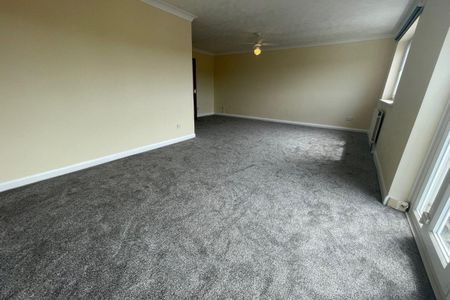 Bournemouth Road - Photo 2