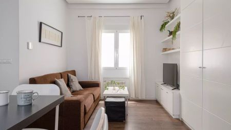 2-bedroom apartment for rent in Cuatro Caminos. - Foto 3