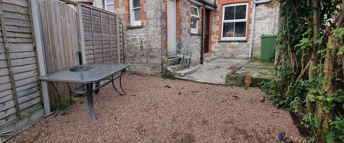 South Street Room 2 - Photo 1