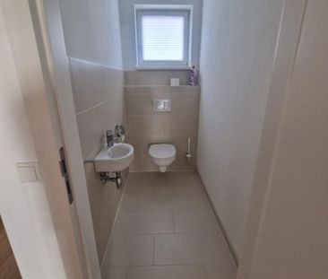 Lichtdurchflutet 2-Zimmerwohnung mit Balkon und Küche - Top 101 - Photo 2