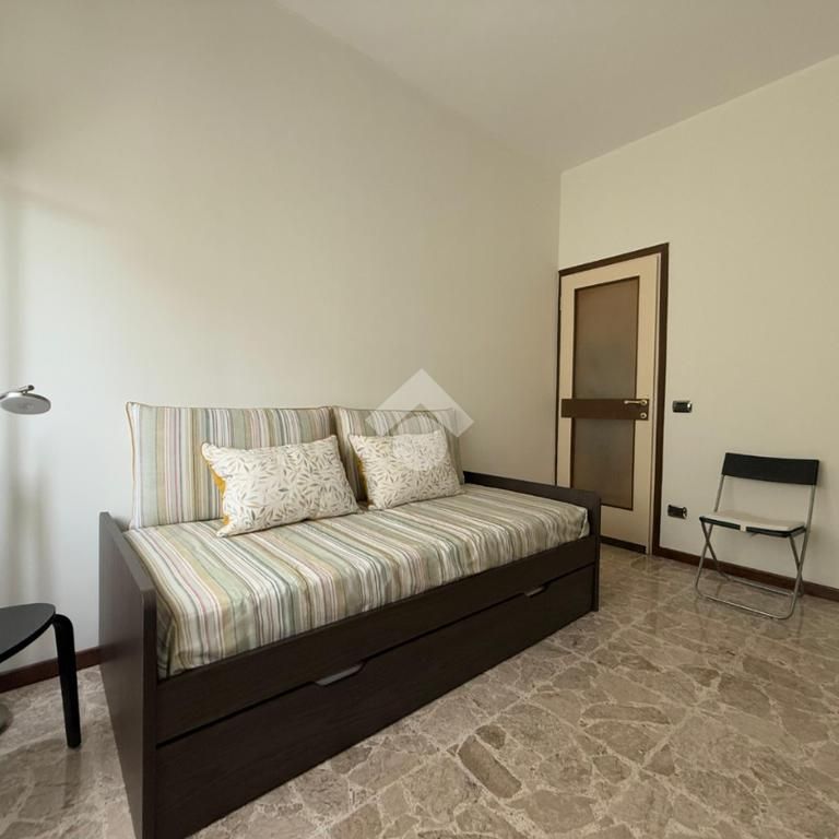 Monolocale in affitto - Photo 2