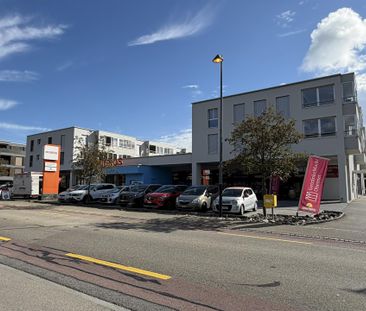 3.5 Zimmer, eigene WM/TU, separater Abstellraum, verglaster Balkon - Photo 5