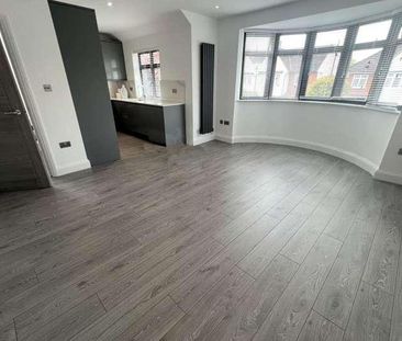 Hervey Close, Finchley, N3 - Photo 1