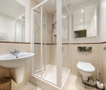 2 bedroom flat to rent - Photo 6