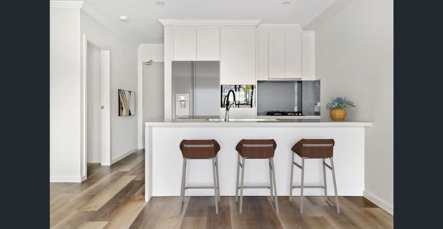 Available NOW! Beautiful 2-bedroom apartment! - Photo 1