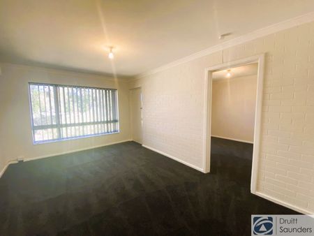 RENOVATED UNIT LESS THAN 2KMS FROM BEACH HOME OPEN SATURDAY 13 JUNE AT 9.00AM SHARP! - Photo 3