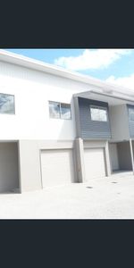 PRIVATE ROOM WITH AIR CONDITIONING - PERFECT FOR STUDENTS CLOSE TO QUT! - Photo 4