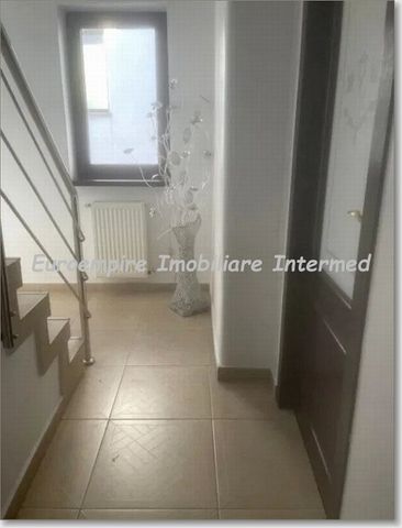 Vila de inchiriat zona FALEZA NORD - Fotografie 5