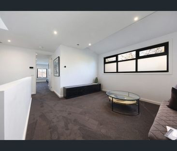 5A Margaret St, Brighton East VIC 3187 - Townhouse For Rent | Domain - Photo 1