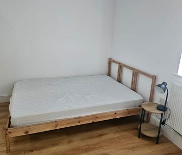 7 bedroom house share to rent - Photo 4