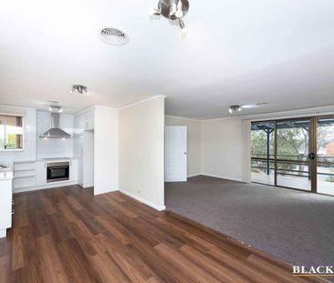 Charming Four Bedroom Family Home - Photo 4