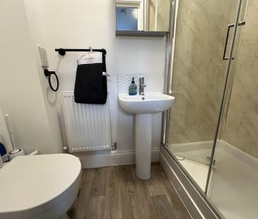 1 bedroom house of multiple occupation to rent - Photo 1