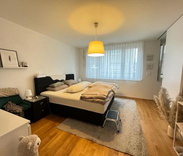 Helle 4½-Zimmer-Wohnung mit zwei Balkonen und zwei Nasszellen in Dü... - Foto 2