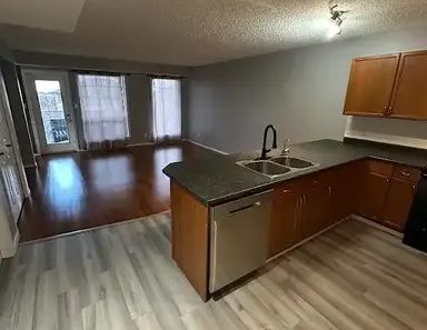 Charming 2 Bedroom Condo in Silverberry | 2947 26 Street Northwest, Edmonton - Photo 1