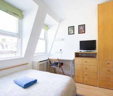 Studio to rent - Photo 1