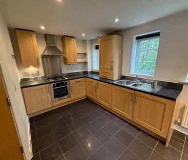 2 bedroom flat to rent - Photo 4