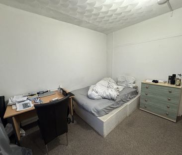Room in a Shared Flat, Lodge Road, SO14 - Photo 5