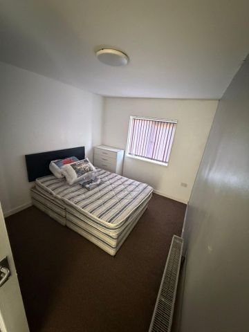 4 Bed End Terrace, The Leverretts, B21 - Photo 5