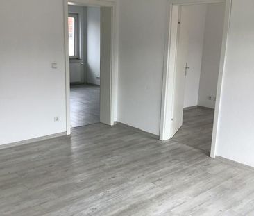Komm nach Broich: 2 Zimmer mit großer Wohnküche und Sonnenbalkon m ... - Photo 2