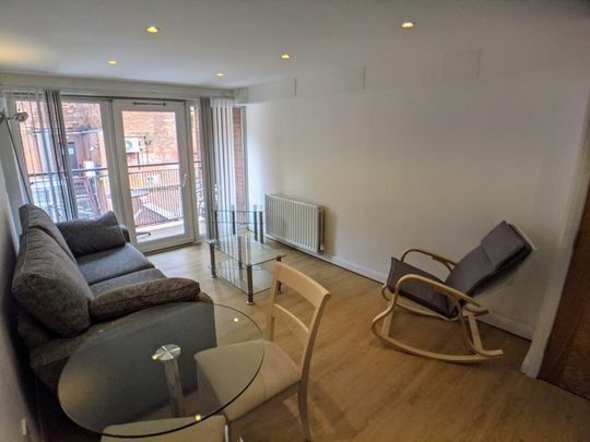 2 bedroom flat to rent - Photo 1