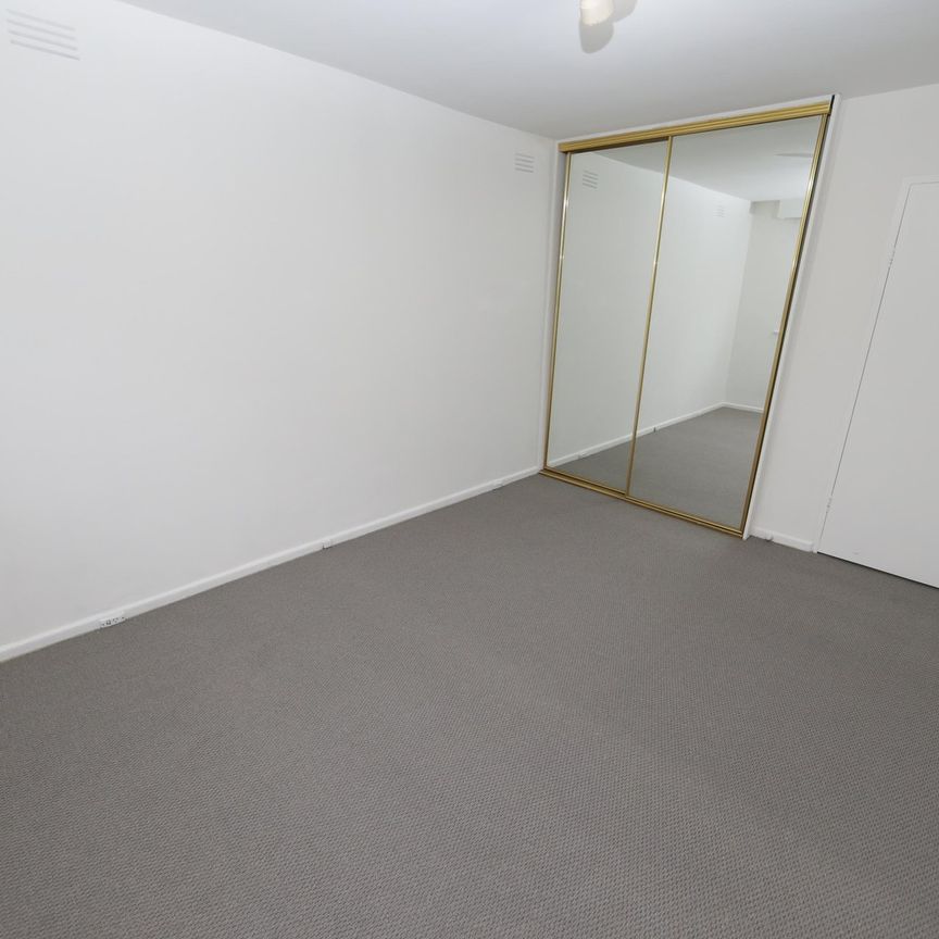 Spacious Living. - Photo 1