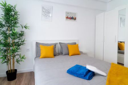 Carrer del Poeta Alberola, Valencia, Valencian Community 46018 - Photo 2