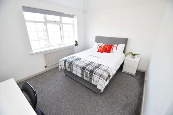 4 bedroom house to rent - Photo 1