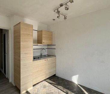 Location Appartement 1 pièce 31m² CLERMONT FERRAND 63000 - Photo 3