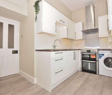 The Causeway, Dunmow, CM6 - Photo 2