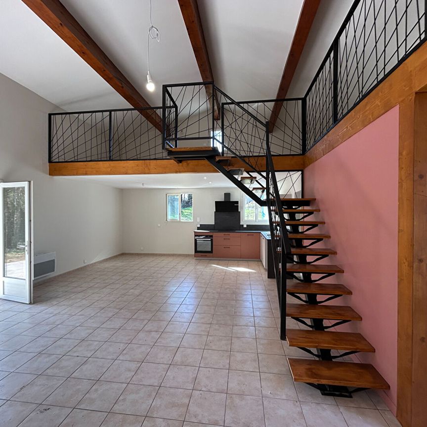 Location Maison 4 pièces 116m² - Photo 1