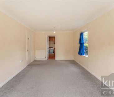 2 bedroom ground floor flat to rent - Photo 6