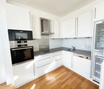 UNBEFRISTET: Klimatisierte 2-Zimmer Dachgeschosswohnung nahe Belvedere - Photo 1