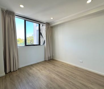 203/26 Cairds Avenue - Photo 4