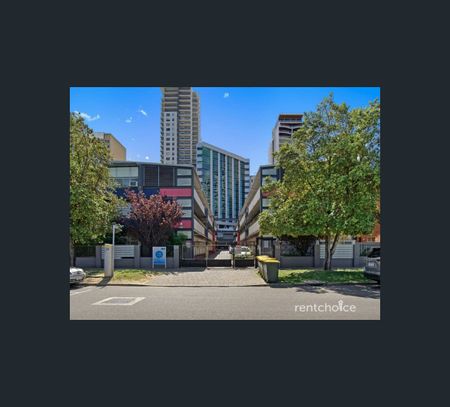 12/122 Terrace Road, Perth, WA 6000 - Photo 4