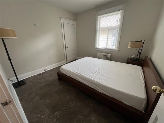 For Lease - 23 Franklin Avenue, Toronto, Ontario - Photo 1