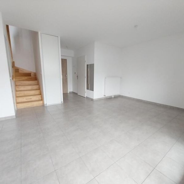Location Appartement 2 pièces 44m² ST PRYVE ST MESMIN 45750 - Photo 1