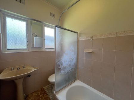Just Listed - Cosy home, Handy location - Photo 5