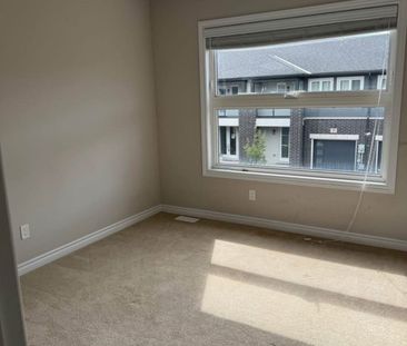 For Lease - 28 Renfrew Trail Unit# 31, Welland, Ontario - Photo 6