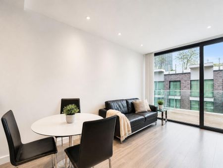 1 bedroom flat to rent - Photo 2