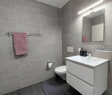 Magnifique appartement 2,5 pièces entièrement meublé - Photo 5