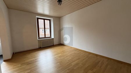 PRATIQUE, LUMINEUX ET PROCHE DE LA VILLE - Photo 5