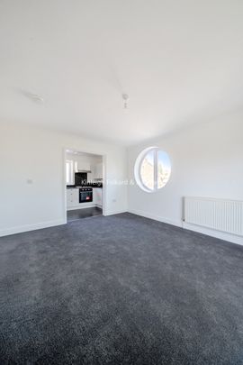 Barrowell Green, London, N21 - Photo 1