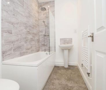 3 bedroom maisonette to rent - Photo 4