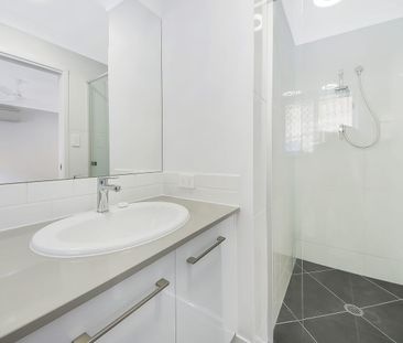 Beautiful Family Home in Sought-After Thornlands - Photo 5