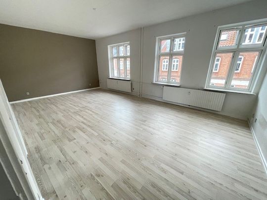 Vejle - Centrum, lys 2vær lej m/balkon - Photo 1