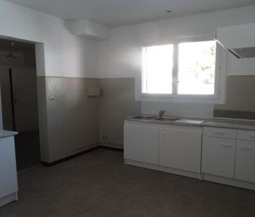 Location Appartement 4 pièces 103m² LOURDES 65100 - Photo 4