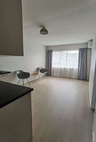 Modern 2 bedroom within 500m of Sylvia Park - Photo 3