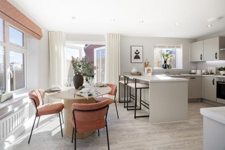 4 bedroom detached house to rent - Photo 4