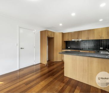 Light and Bright Home - Photo 4